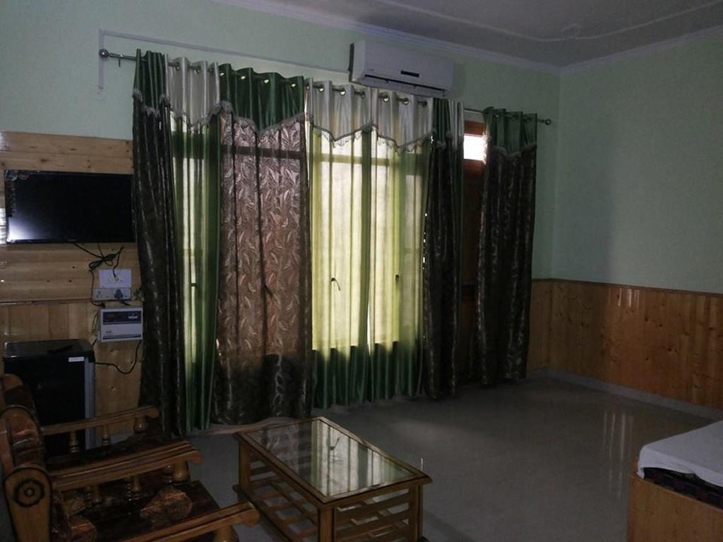 Himgiri Resort Nagchala Εξωτερικό φωτογραφία