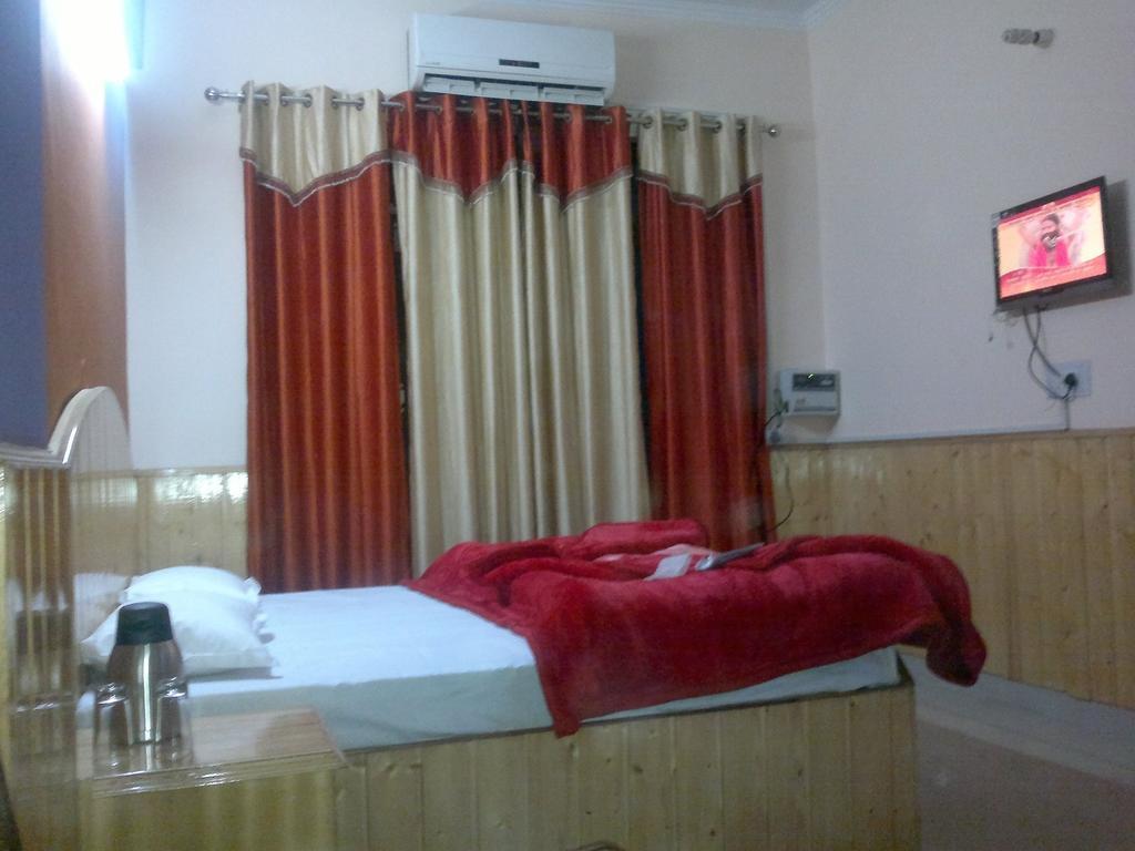 Himgiri Resort Nagchala Δωμάτιο φωτογραφία
